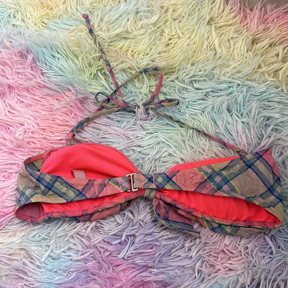FINAL PRICE NO OFFERS 
Victoria’s Secret Plaid Wrinkle Adjustable Bikini Top - Picture 4 of 5